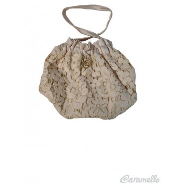 Borsetta con macramè...